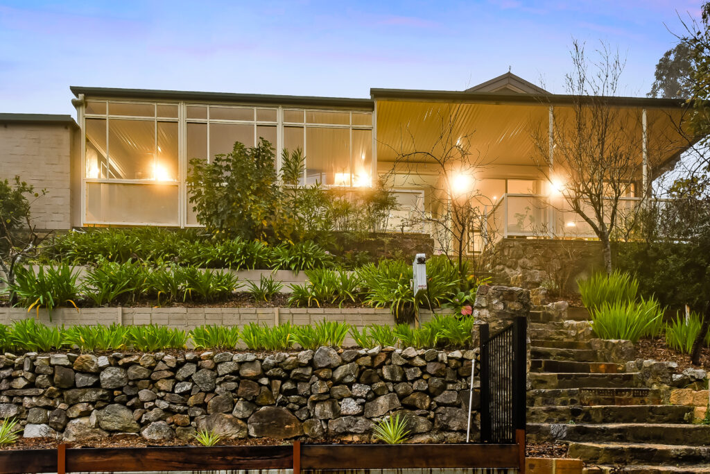 Presale Makeovers Vantage Way Crafers Exterior Renovation